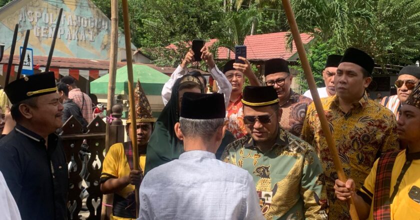 Melalui Silaturahmi, Lembaga Adat Se-Kukar Memberikan Dukungannya Kepada Rudy-Seno