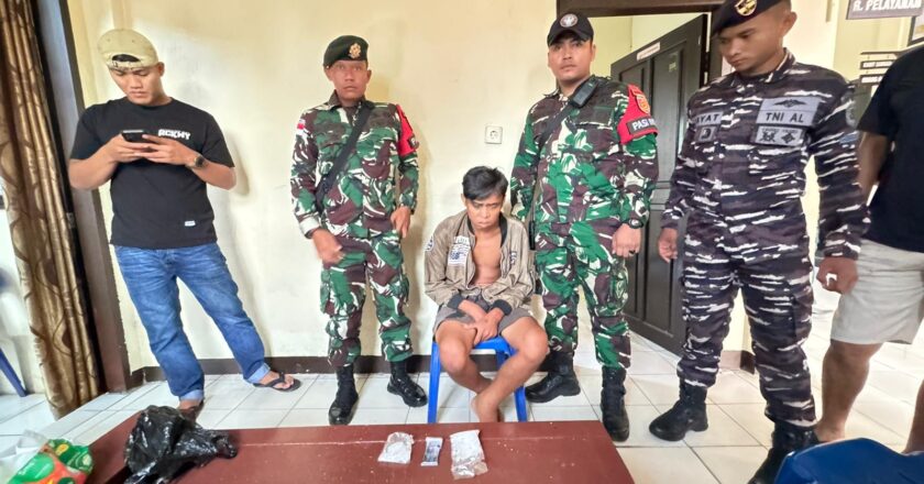 Satgas Pamtas Yonarmed 11 Kostrad dan Aparat Gabungan Gagalkan Penyelundupan 76 Gram Sabu di Pelabuhan Tunon Taka