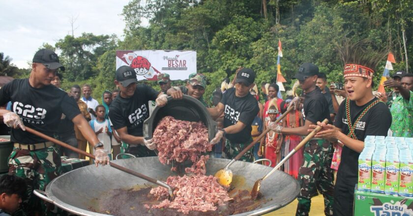 Misi Kuali Merah Putih Bobon Santoso Menembus Daerah Rawan di Kabupaten Maybrat, Bersama Satgas Yonif 623/BWU