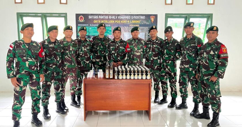 Berhasil : Satgas Yonarmed 11 Kostrad Gagalkan Penyelundupan Miras dan Kosmetik Ilegal