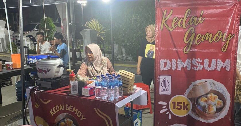 Dimsum Juicy dan Saus Homemade : Keajaiban Bisnis Kedai Gemoy oleh Nani Sopiani