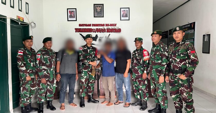 Suasana Natal, Warga Nunukan Serahkan Senjata Api Rakitan kepada Satgas Pamtas Yonarmed 11 Kostrad