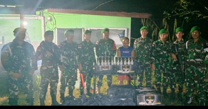 Patroli Malam Satgas Pamtas Berbuah Hasil: 360 Botol Miras Ilegal Diamankan