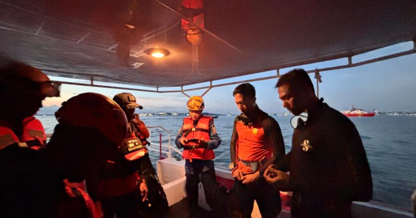 Dua Orang Korban Kapal Ferry Mukhlisa Belum Ditemukan
