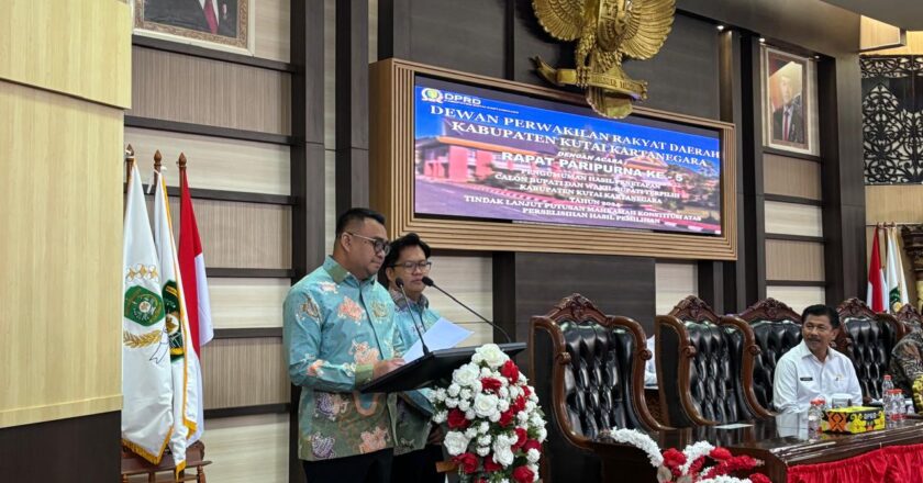 Resmi! Aulia Rahman Basri dan Rendi Solihin Disahkan DPRD Kukar, Siap Pimpin 2025-2030