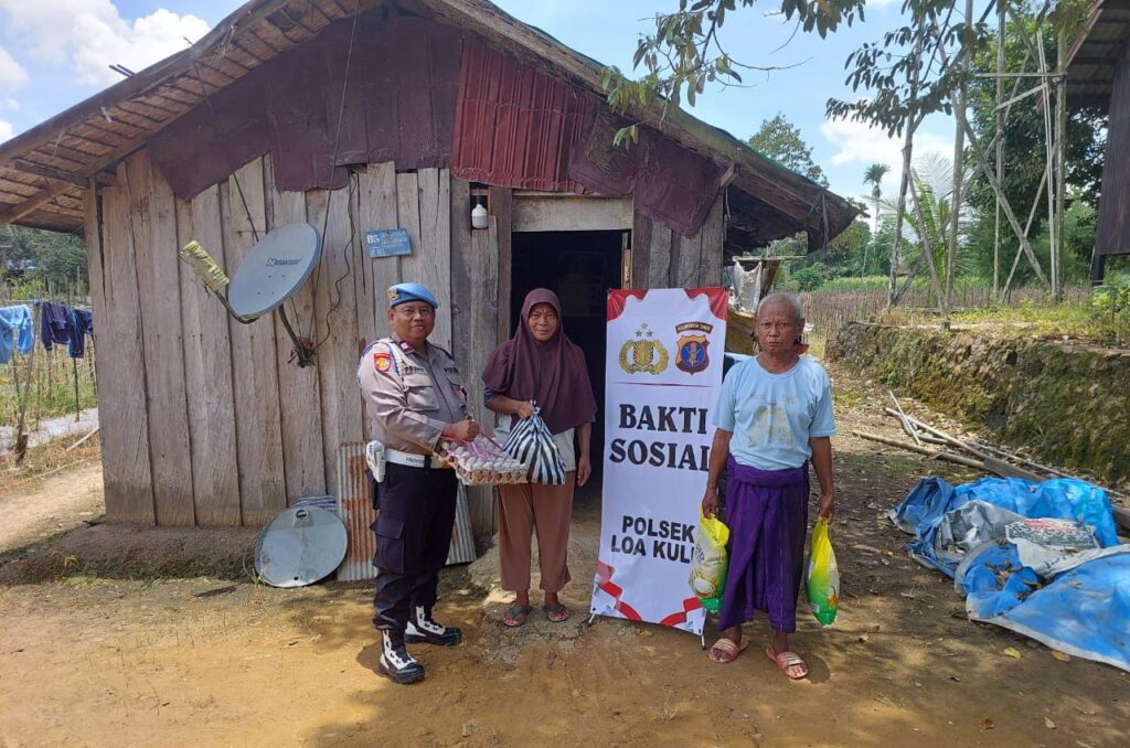 Wujud Kepedulian, Polsek Loa Kulu Gelar Bhakti Sosial di Desa Rempanga dan Jongkang