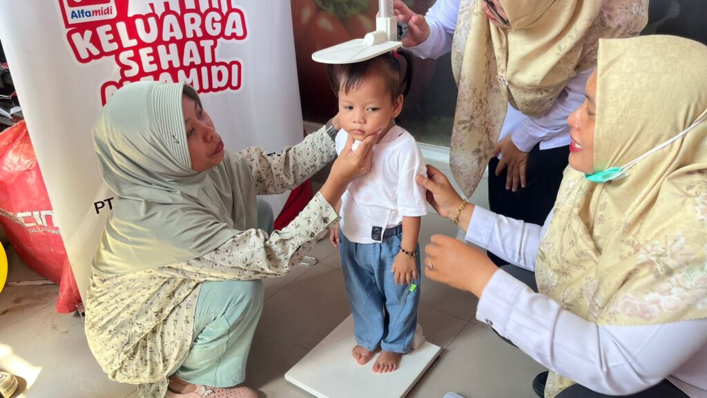 Komitmen Sosial Alfamidi, Edukasi Keluarga Balita Digelar di Kukar