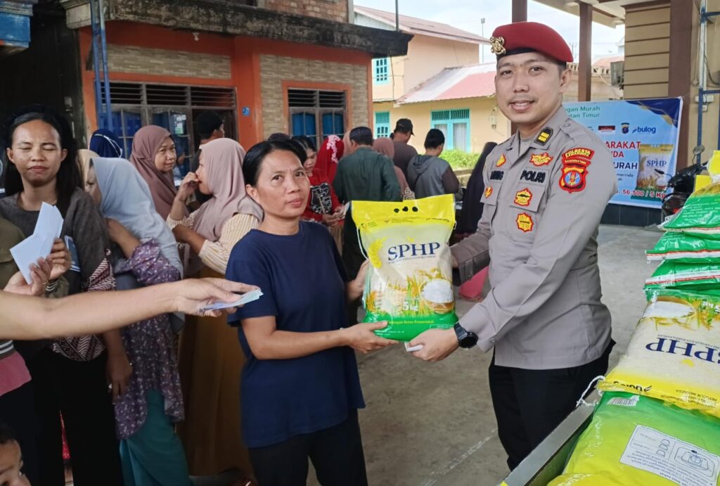 Ratusan Karung Beras Murah Ludes Terjual, Warga Sambut Antusias GPM Polresta Samarinda