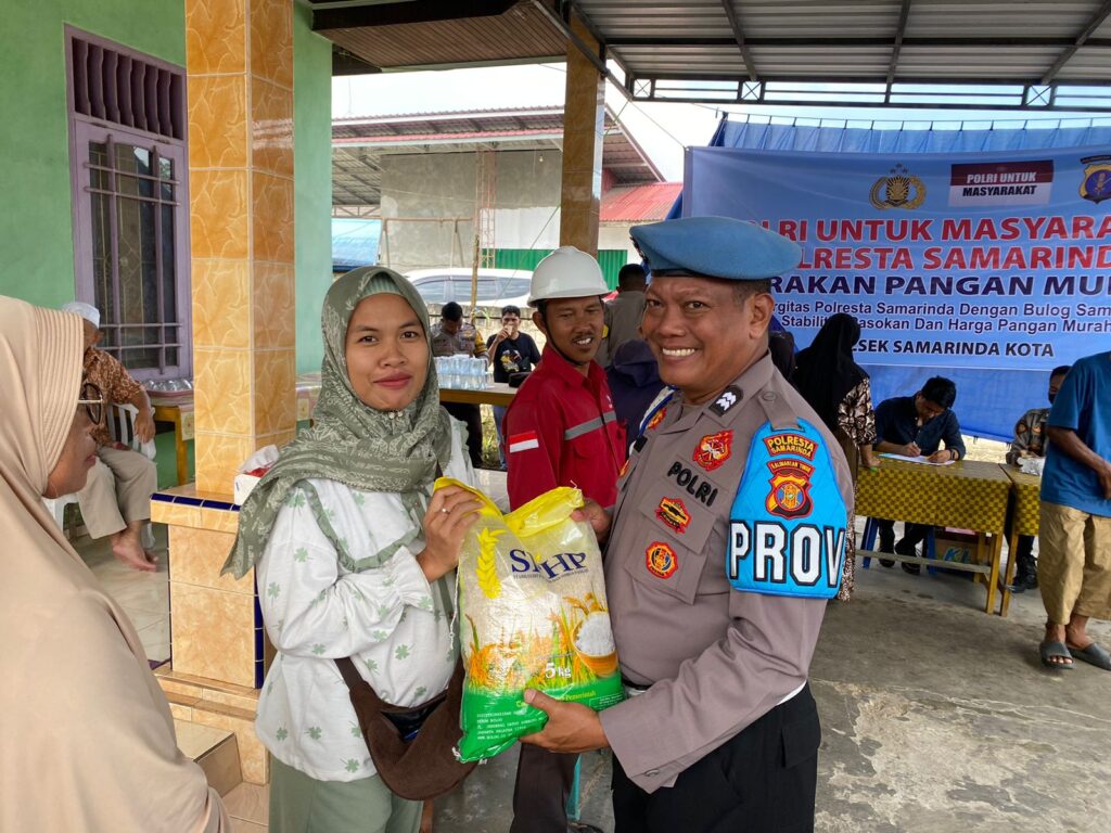 Polsek Samarinda Kota Gelar Gerakan Pangan Murah, Stabilkan Harga dan Ringankan Beban Warga