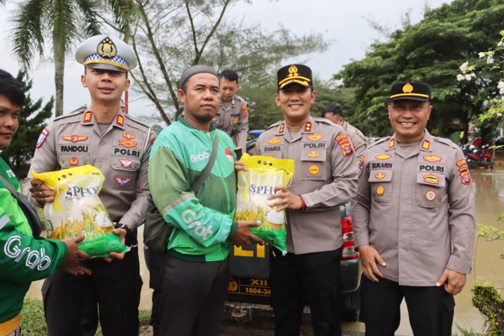 Kapolres Kukar Gandeng Komunitas Ojol, Ajak Jadi Pelopor Keselamatan di Jalan Raya