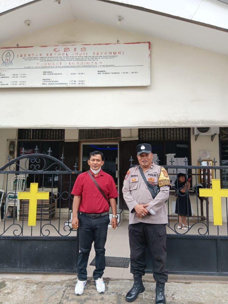 Suasana Damai Warnai Ibadah Minggu, Polisi Pastikan Keamanan Gereja di Samarinda
