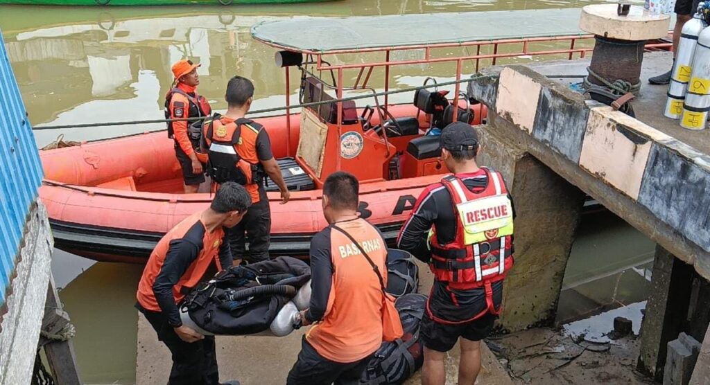 Tim SAR Lanjutkan Pencarian Empat Korban KM Mina Maritim 148 di Perairan Talisayan