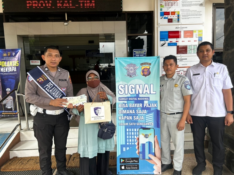 Pelayanan Cepat, Transparan, dan Humanis dalam Kegiatan Polantas Menyapa Polres Kukar