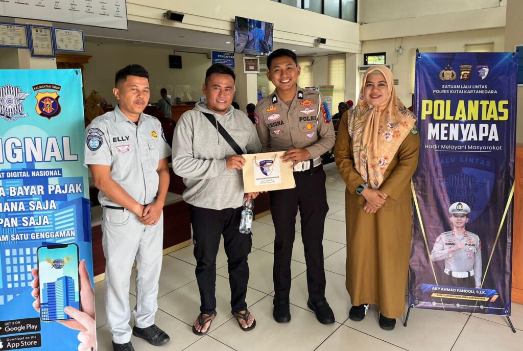 Polantas Menyapa Hadirkan Pelayanan Ramah dan Edukasi Tertib Lalu Lintas di Kukar