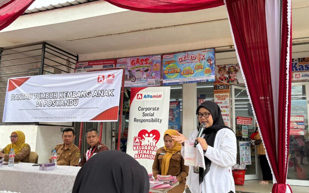 100 Keluarga Ikuti Edukasi Tumbuh Kembang oleh Alfamidi